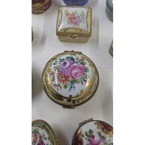 66 - A collection of early 20th century and later Limoges trinket boxes
Location:A3B
If there is no condi... 