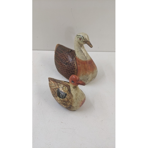 80 - Two decoy ducks to include one with a fitted compartment Location:1.4
If there is no condition repor... 