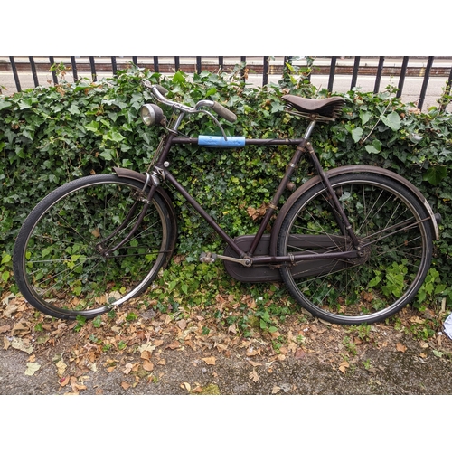 135 - A Rudge Whitworth bicycle circa 1950 with Brooks leather saddle Location:DH
If there is no condition... 