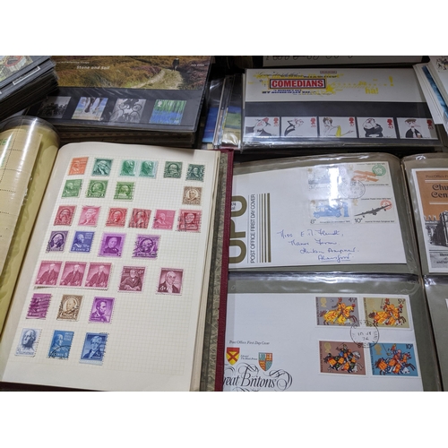 139 - A quantity of First Day covers circa 1960s-2000s, album of First Day coin covers containing four sil... 