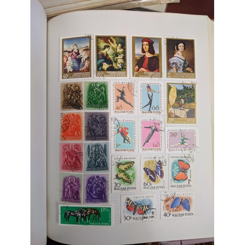 270 - ***THIS LOT HAS BEEN WITHDRAWN**
Assorted world stamps, to include examples from Poland, Mongolia, A... 