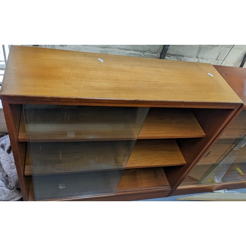 367 - THIS LOT IS WITHDRAWN
Two mid 20th century G-plan teak chest of three drawers, 53.5cm h x 81cm w, to... 