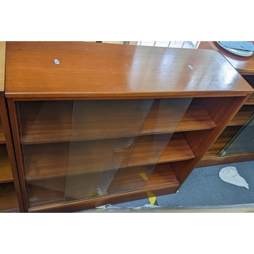 367 - THIS LOT IS WITHDRAWN
Two mid 20th century G-plan teak chest of three drawers, 53.5cm h x 81cm w, to... 