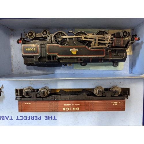 406 - Four Hornby engine and Hornby set
Location: BWR
If there is no condition report shown, please reques... 