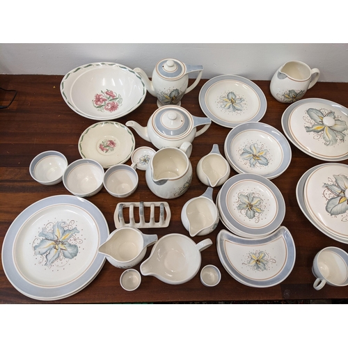 414 - An early 20th century Susie Cooper Burslem part dinner service
Location: RAB
If there is no conditio... 