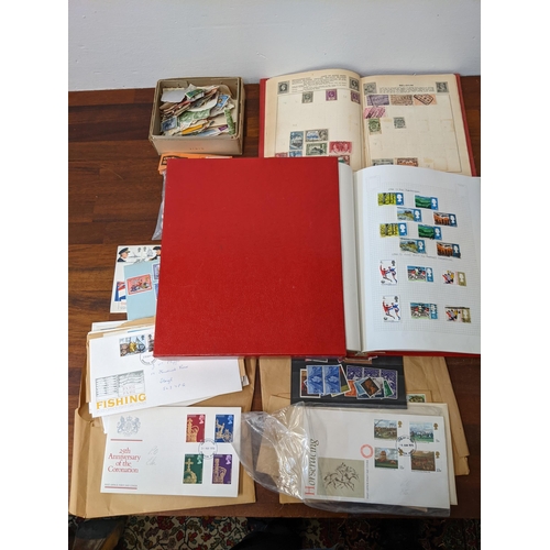 441 - A selection of stamps from around the world, loose and in albums
Location: RAB
If there is no condit... 