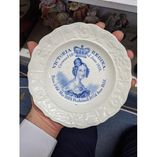 95 - Three pieces of commemorative china, an octagonal display plate celebrating The British Empire, a Ju... 