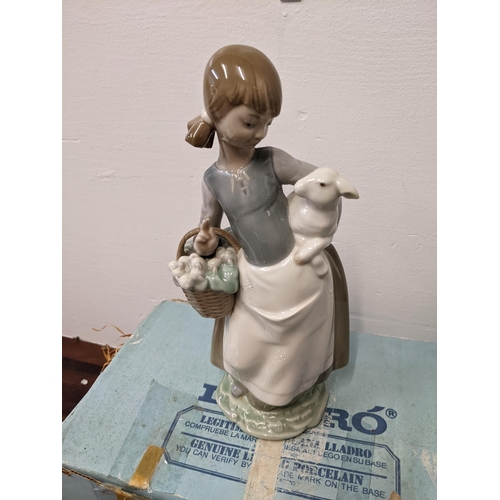 413 - Lladro figures to include 'Big Sister', 'Girl with Lamb' and 'Lucky in Love'
Location: RAB
If there ... 