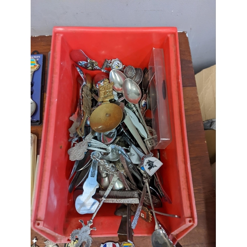 450 - A mixed lot to include commemorative coins and a large collection of souvenir spoons Location: A3F
I... 