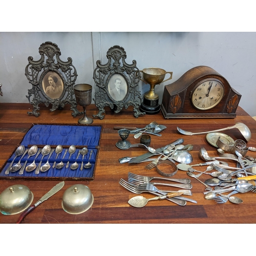 455 - Mixed silver plate and silver items to include two photo frames, a goblet, spoons, knives and forks,... 