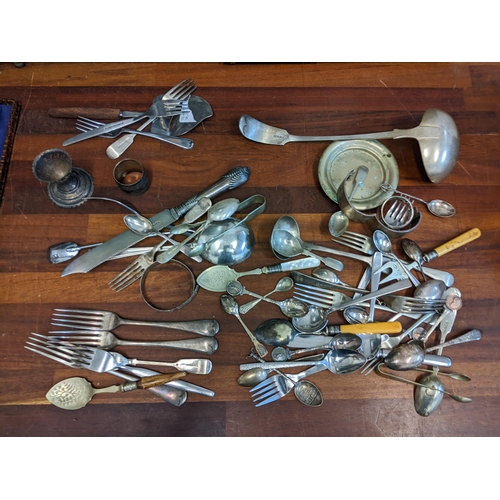 455 - Mixed silver plate and silver items to include two photo frames, a goblet, spoons, knives and forks,... 