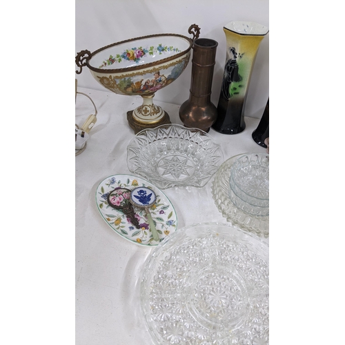 499 - A mixed lot to include hock glasses, Lladro figure, centre bowl signed Ledoux and other items
Locati... 