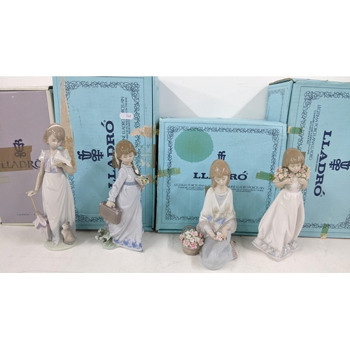 544 - Four boxed Lladro figures to include 7611 'Summer Stroll' and others, stamped Collectors Society
Loc... 