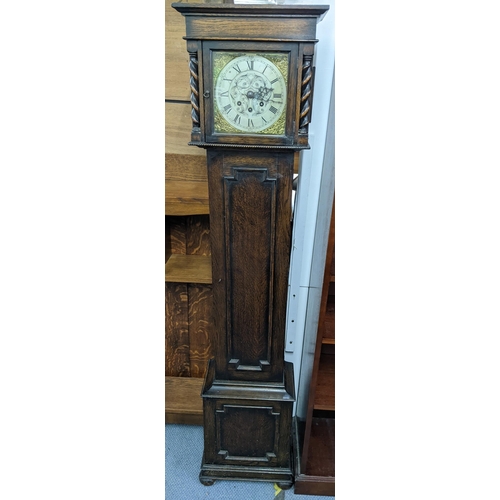 615 - A 1930s oak grandmother clock 163cm high x 36cm wide
Location:A4B
If there if is no condition report... 