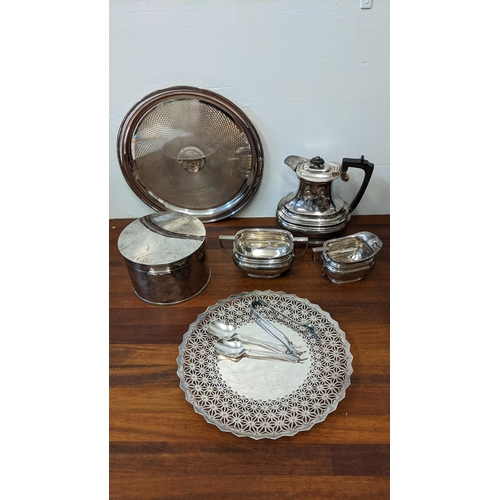 320 - Silver plate to include a three piece tea set, a biscuit box, a tray and other items
Location:G
If t... 