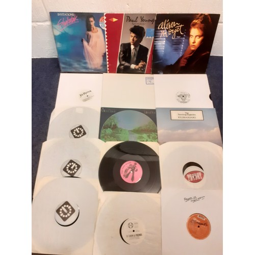 226 - A quantity of mainly 1980's records to include Spandau Ballet, Abba, Paul Young, Alison Moyet, Roxy ... 