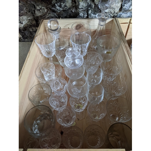 221 - Mixed glassware and a selection of Copeland Spode Italian china in two wooden wine boxes Location:G
... 