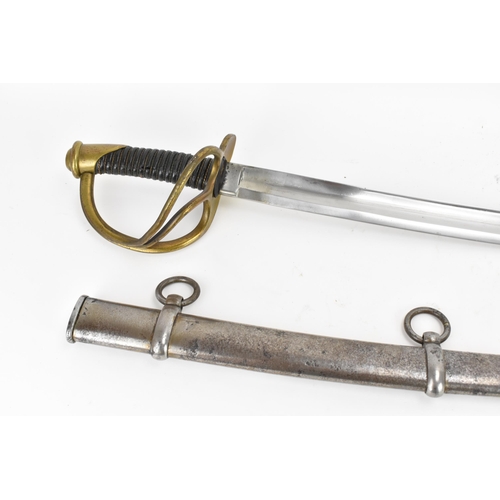 141A - A 19th century French, 1822 model cavalry trooper's sabre with curved fullered blade, blade length 9... 