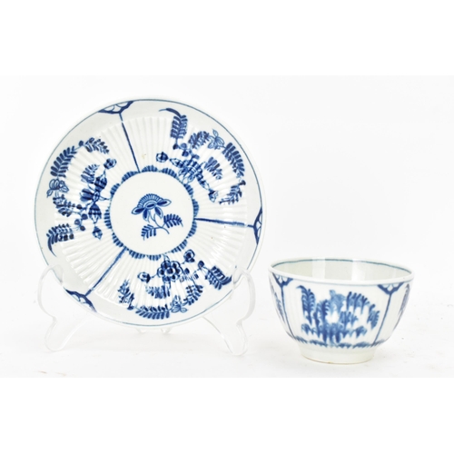 129 - An 18th century Worcester porcelain blue and white tea bowl and saucer in the Immortelle pattern, ci... 