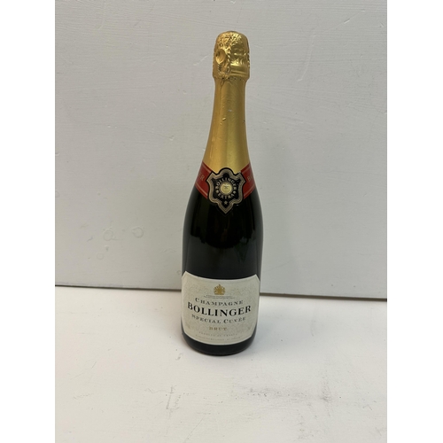 164 - A single bottle of Bollinger Champagne,  Location: 2
If there is no condition report shown, please r... 