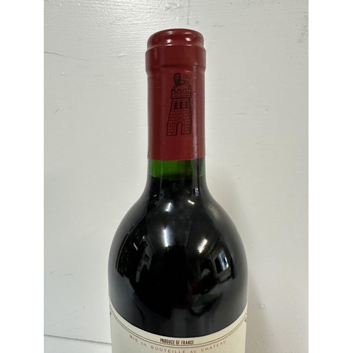 31 - A single bottle of Grand Vin de Chateau Latour, 1991, 750ml,  Location:
If there is no condition rep... 