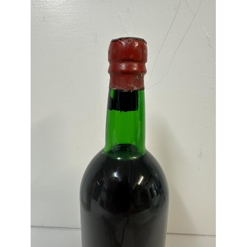 99 - A single bottle of Fonseca 1970 Vintage Port,  
Location: shelf 3
If there is no condition report sh... 