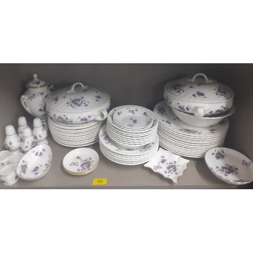 309 - An Aynsley bone china 'Wild Violets' dinner service to include 2 tureens with lids. Location:R2.4