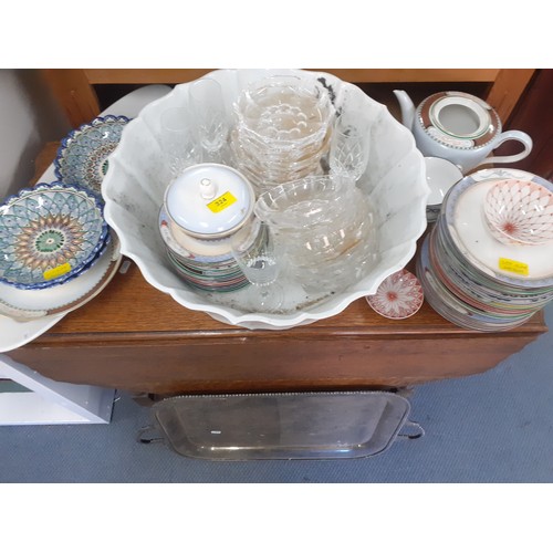 324 - A quantity of 20th Century china and glassware to include a Bavarian Thomas part dinner service havi... 