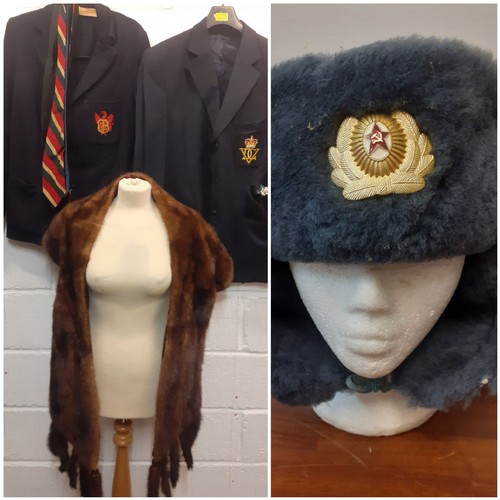 131 - Vintage clothing and accessories to include 2 blazers, one with a 5th Royal Inniskilling Dragoon Gua... 