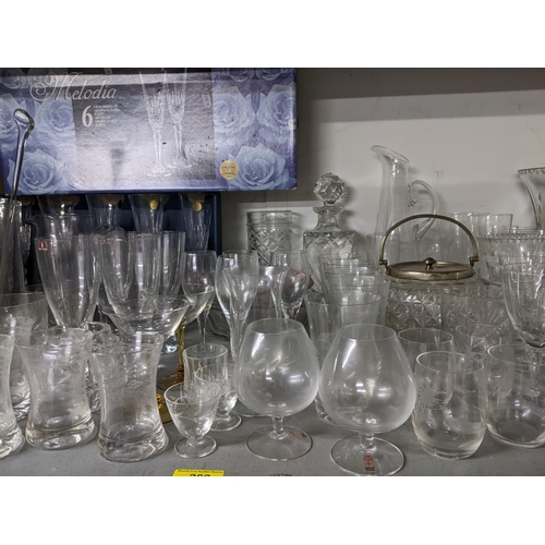 262 - A selection of Swedish and British table glass to include Dartington Sharn design wine and other dri... 