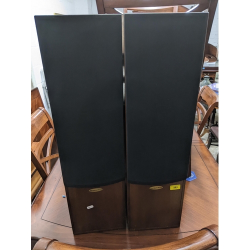 283 - A pair of Mordaunt Short upright speakers A/F Location:G
If there is no condition report shown, plea... 