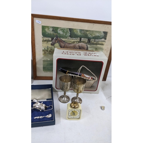 305 - A mixed lot to include a 19th century horn snuff box, penknives, clocks and other items Location:10.... 