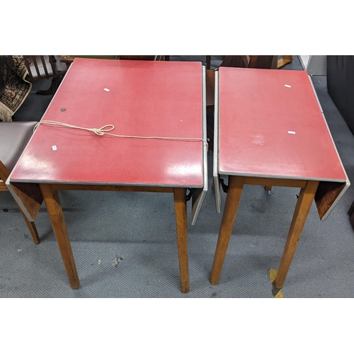 330 - Two retro mid 20th century formica topped fall flap tables
Location:A3B
If there is no condition rep... 