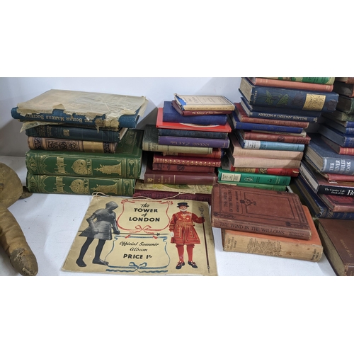 340 - Mixed books to include seven folio society books, Shakespeare and others
Location:A3B
If there is no... 