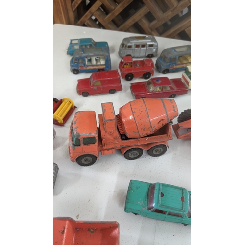 480 - A small collection of toy cars to include Diecast, Matchbox, Lesney examples
Location:1.3
If there i... 