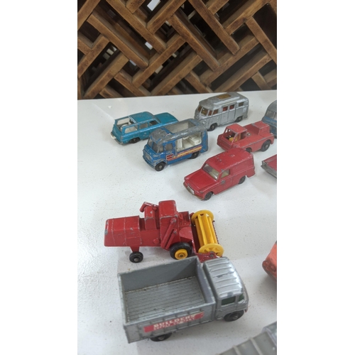 480 - A small collection of toy cars to include Diecast, Matchbox, Lesney examples
Location:1.3
If there i... 