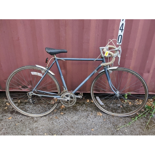 394 - A Dawes vintage ladies bicycle, lightweight, 10-speed racer, frame in a sky blue colourway Location:... 