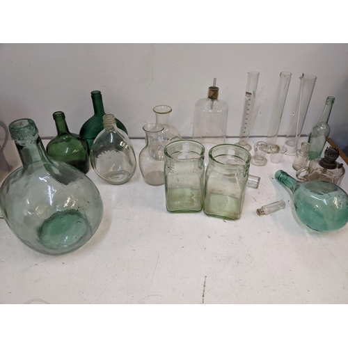 359 - Medical/chemistry and other glassware to include bottles Location:G
If there is no condition report ... 