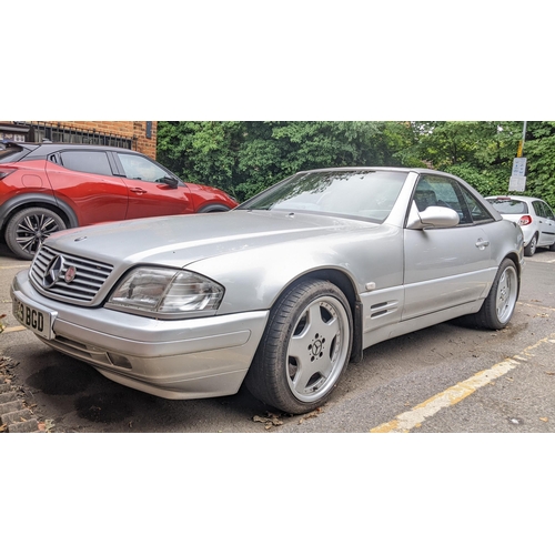 199 - A Mercedes Benz SL280, automatic, convertible, 2.8 litre, 5 former keepers, Mot expiry date 26.01.20... 