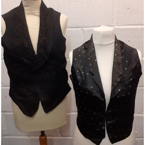 64 - A group of late 19th/early 20th Century gentlemen's waistcoats in various colours, styles and sizes ... 