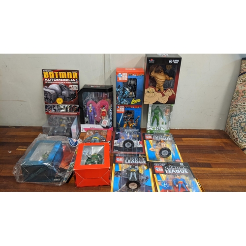 105 - Boxed Action figurines to include Justice League The Animated Series: Superman No.1, Wonder Woman No... 