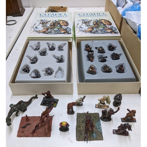 30 - A collection of citadel miniatures figurines to include a boxed set SS5 & SS3 as well as various oth... 