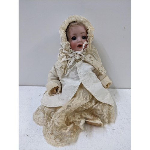 43 - An SH PB Hanna 4/0 antique doll with Schoenau Hoffmeister logo
Location:A3F
If there is no condition... 