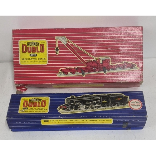 63 - A boxed Hornby Dublo No3224 2-8-0 8F Goods locomotive and Tender L.M.R and a Hornby Dublo breakdown ... 