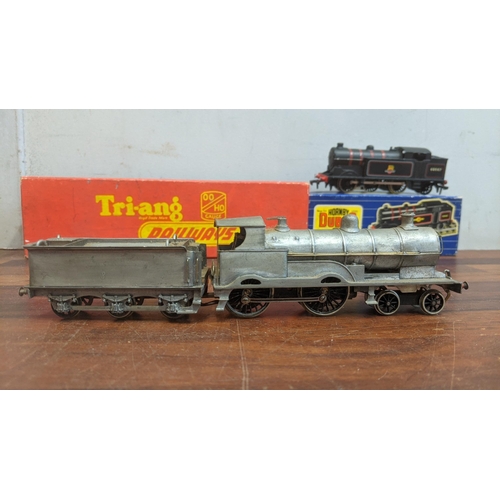 79 - A OO gauge Hornby Dublo 3217 0-6-2 tank locomotive B.R. with number 69567 and a Triang Railways unpa... 