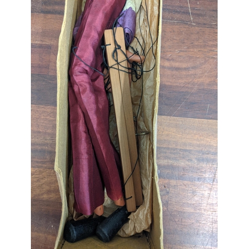 92 - A Lanky Man Pelham Puppet in its original box Location:A4B
If there is no condition report shown, pl... 