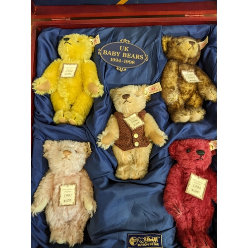 120 - Steiff - Baby Bear set 1994-1998, five small bears in a fitted box
Location:G
If there is no conditi... 