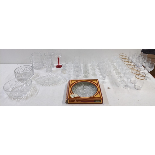 417 - A mixed lot to include a collection of crystal cut glassware to include brandy glasses, sherry glass... 