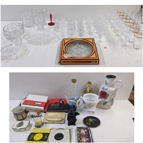 417 - A mixed lot to include a collection of crystal cut glassware to include brandy glasses, sherry glass... 