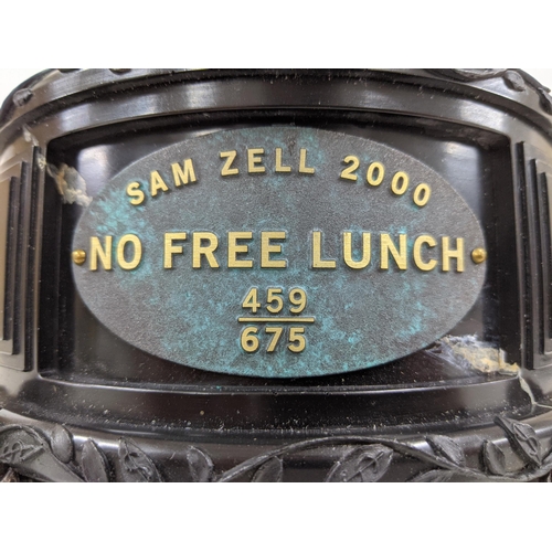 123 - A Sam Zell 2000 automaton 'No Free Lunch' 459/675 with the instructions, booklet and original box Lo... 